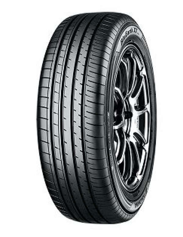 YOKOHAMA BLUEARTH-XT AE61